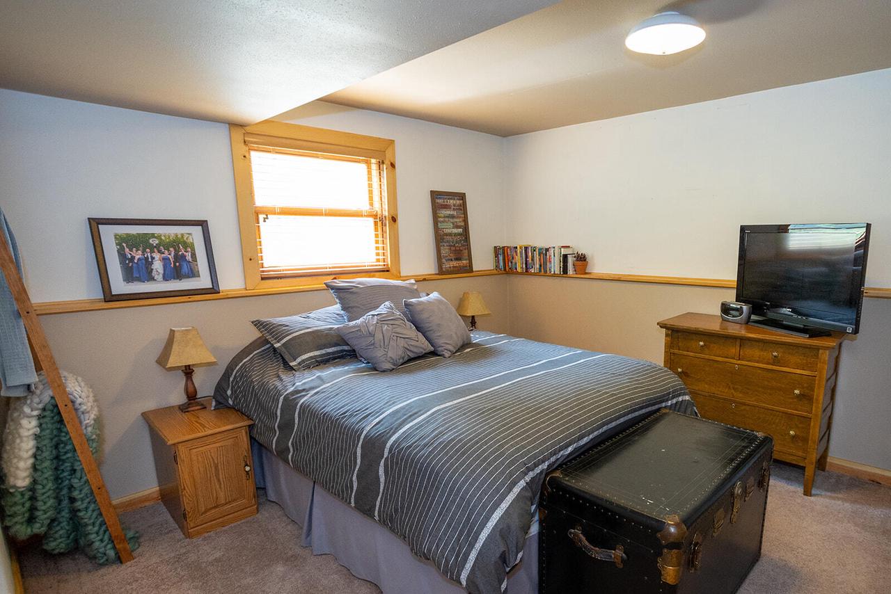 N1100 Bloomer Mill ROAD