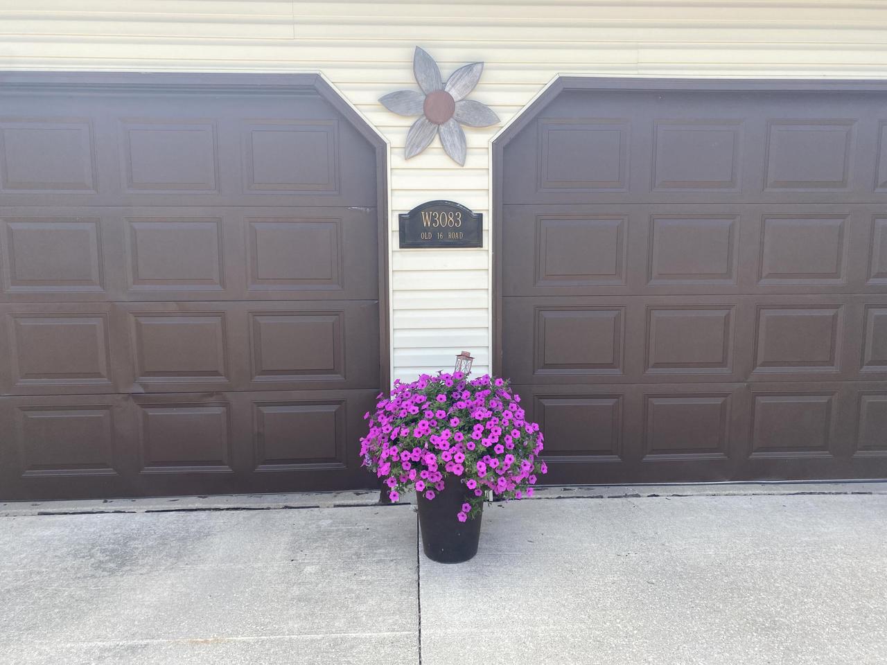 W3083 Old Highway 16