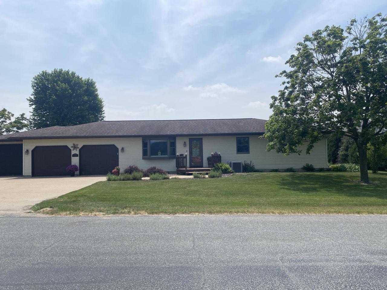 W3083 Old Highway 16