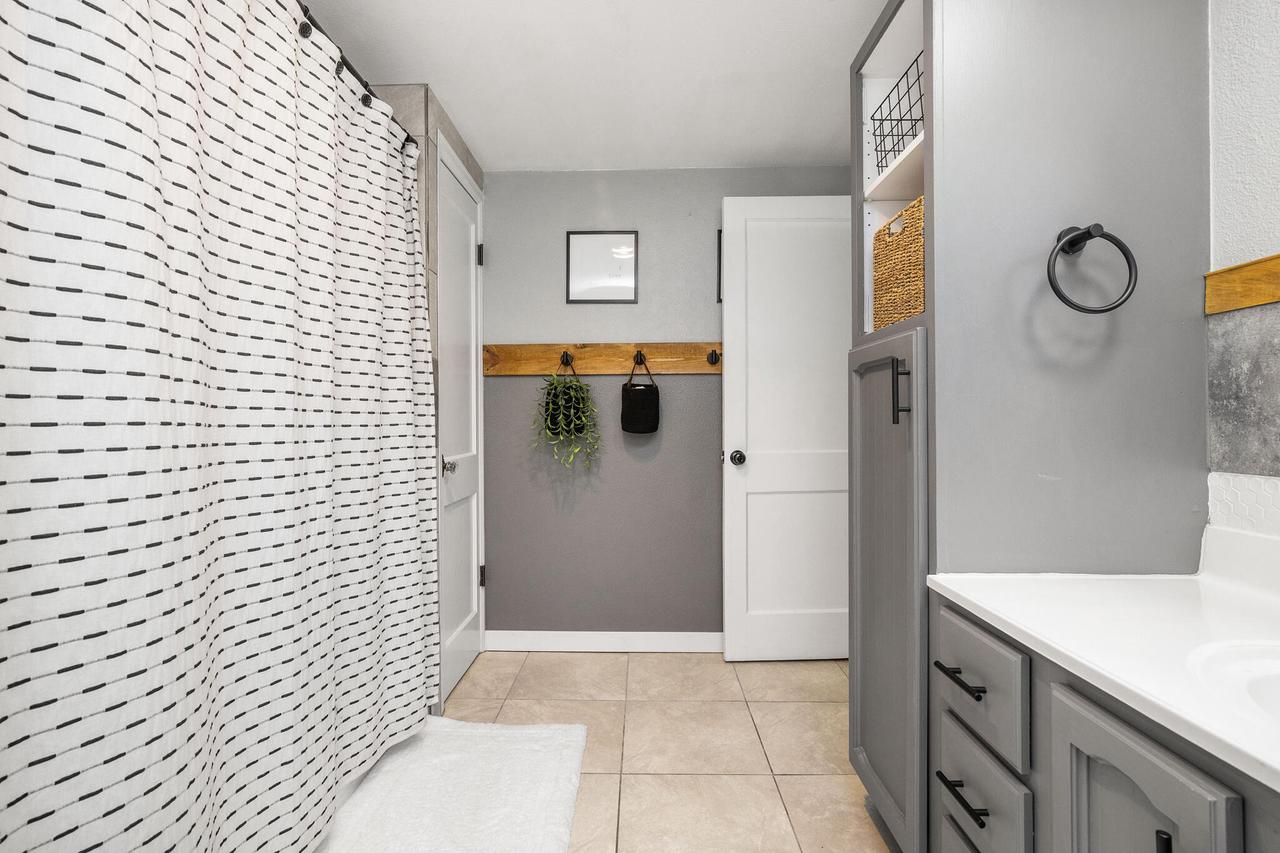 2805 Onalaska AVENUE