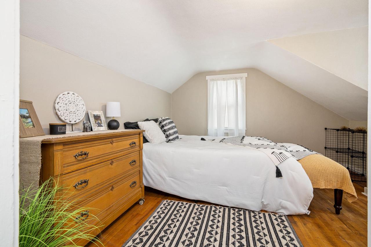 2805 Onalaska AVENUE