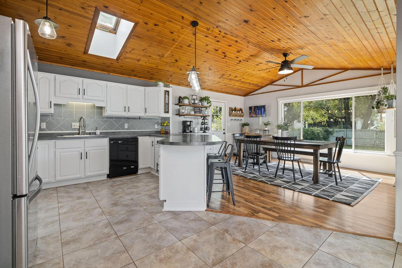 2805 Onalaska AVENUE