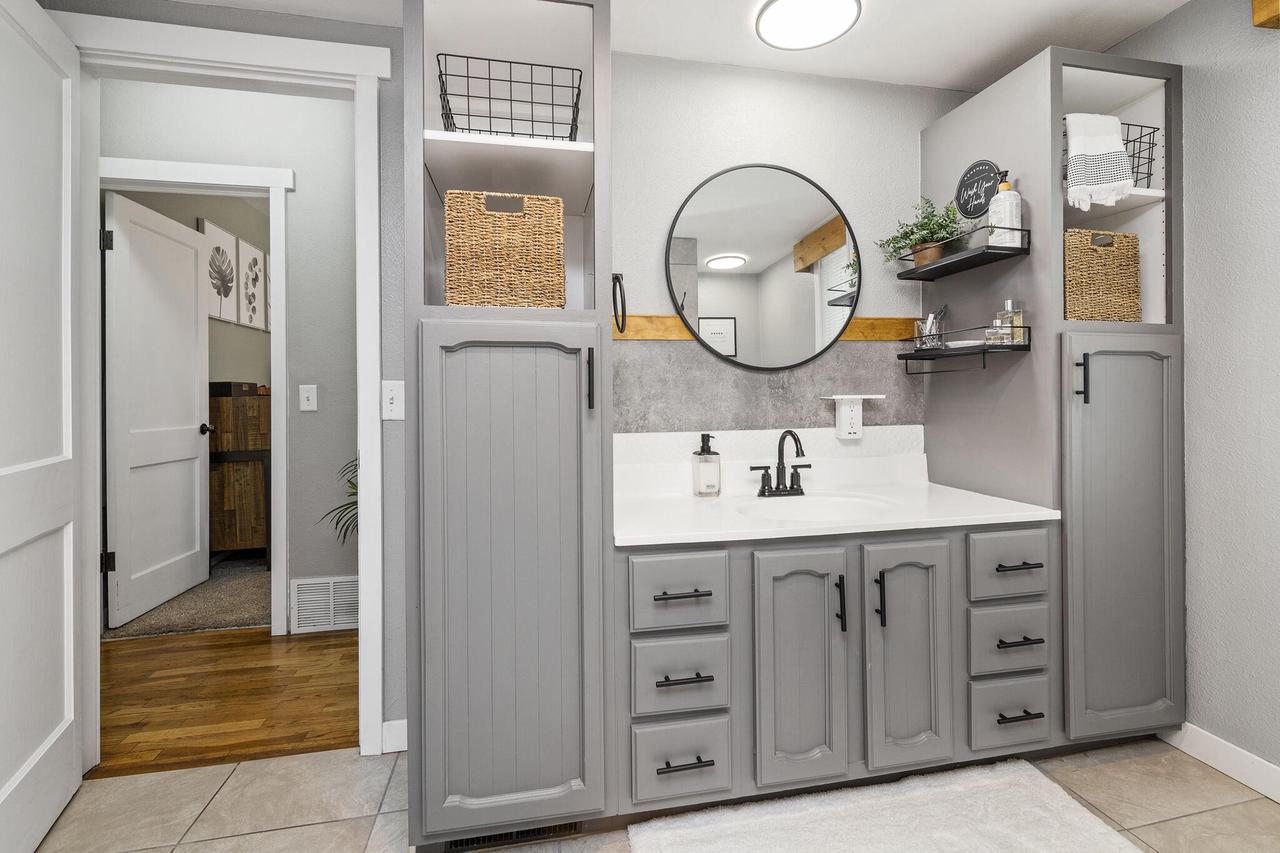 2805 Onalaska AVENUE