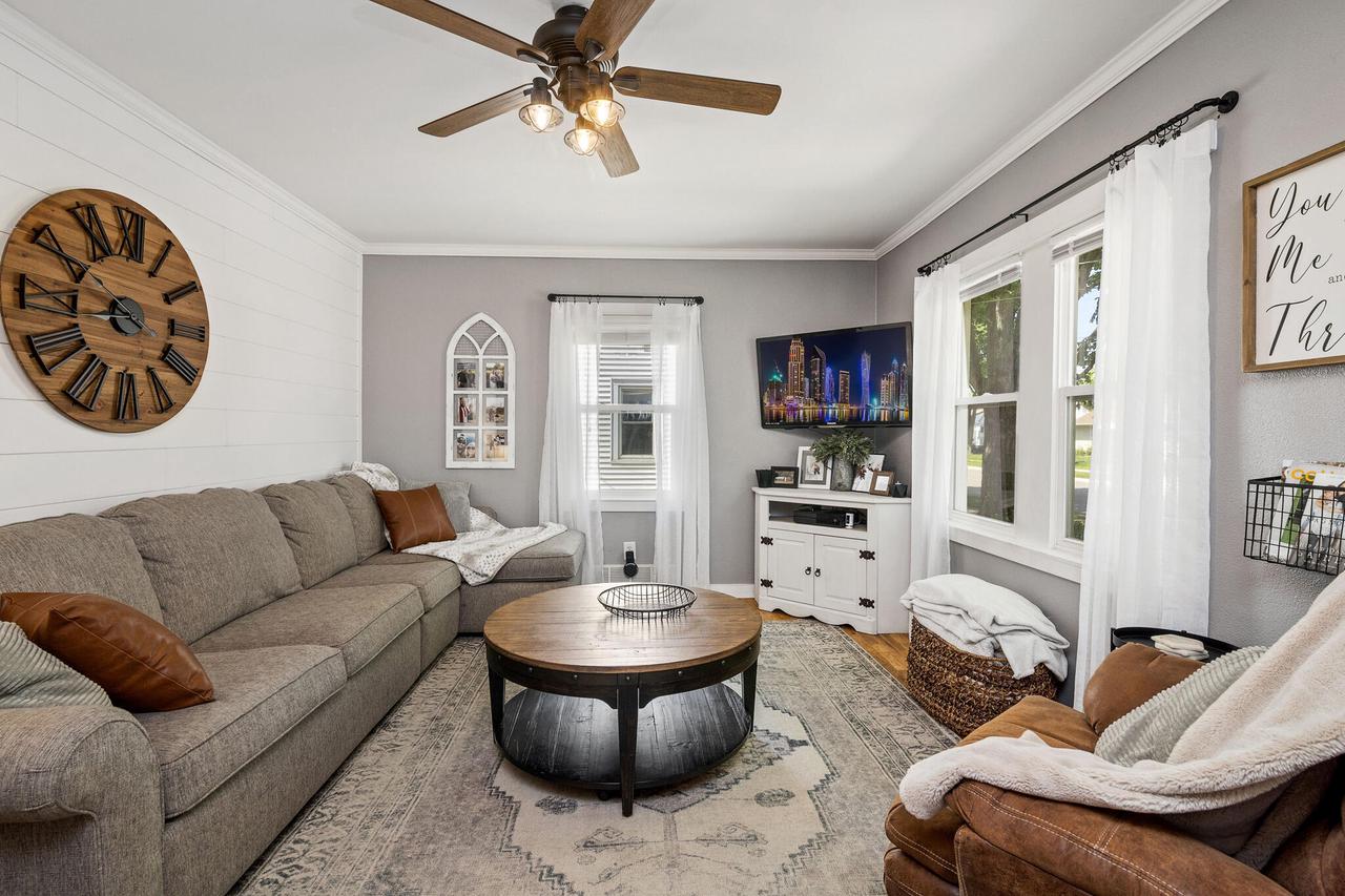 2805 Onalaska AVENUE