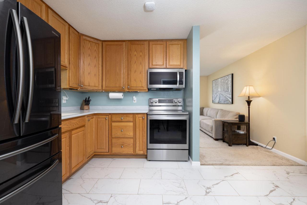 215 14th AVENUE NORTH North