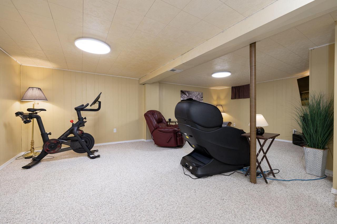 215 14th AVENUE NORTH North