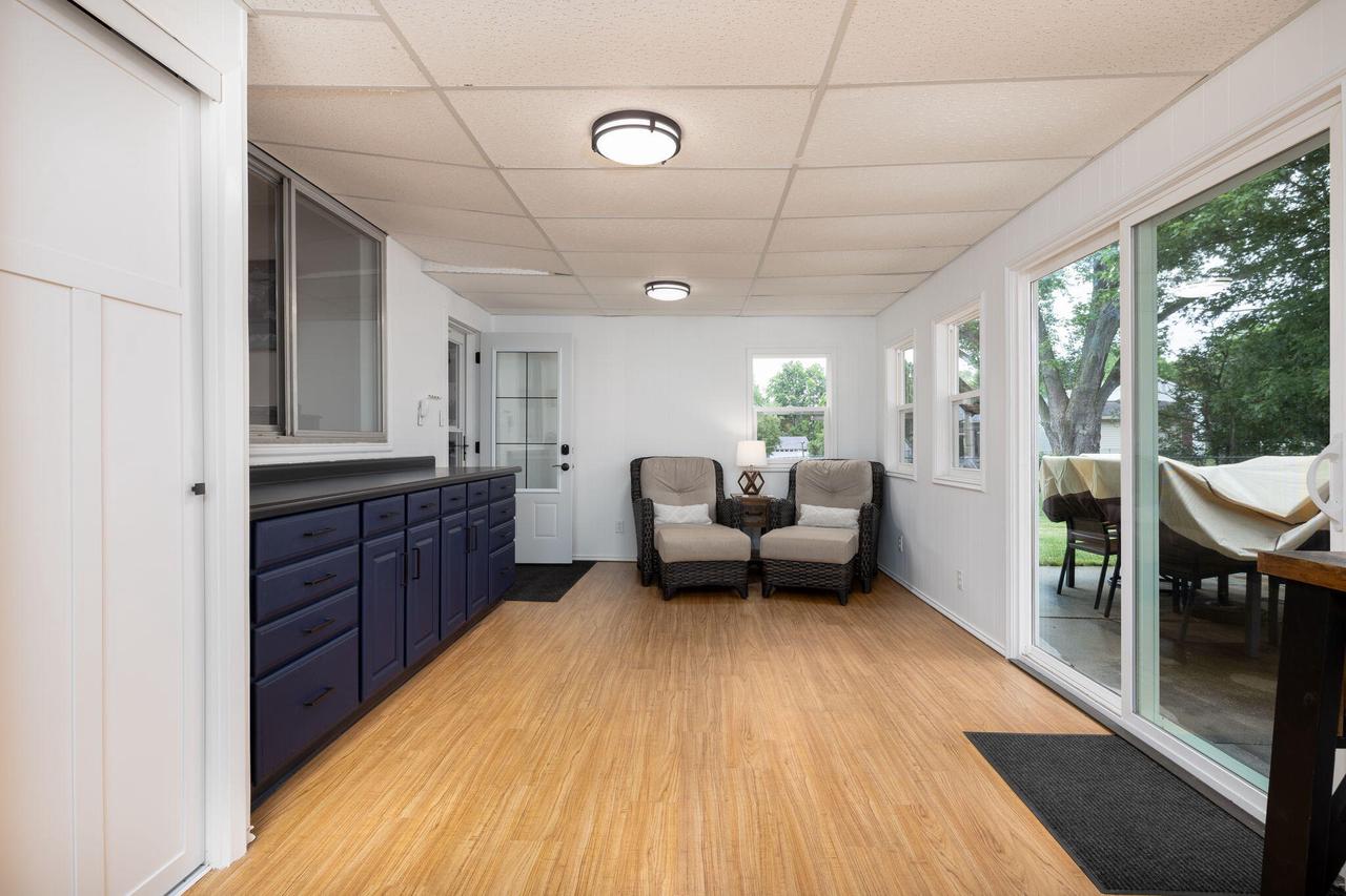 215 14th AVENUE NORTH North