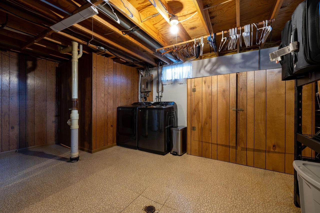 215 14th AVENUE NORTH North