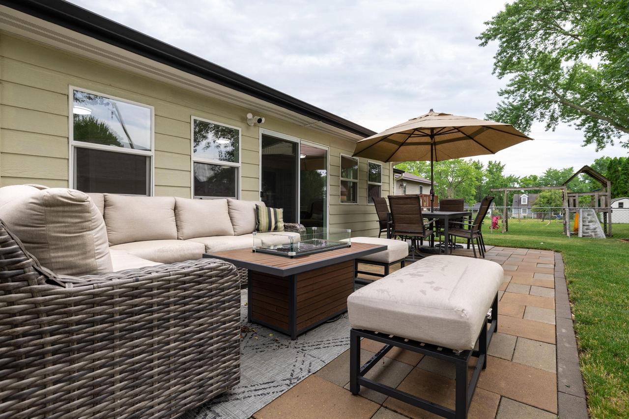 215 14th AVENUE NORTH North