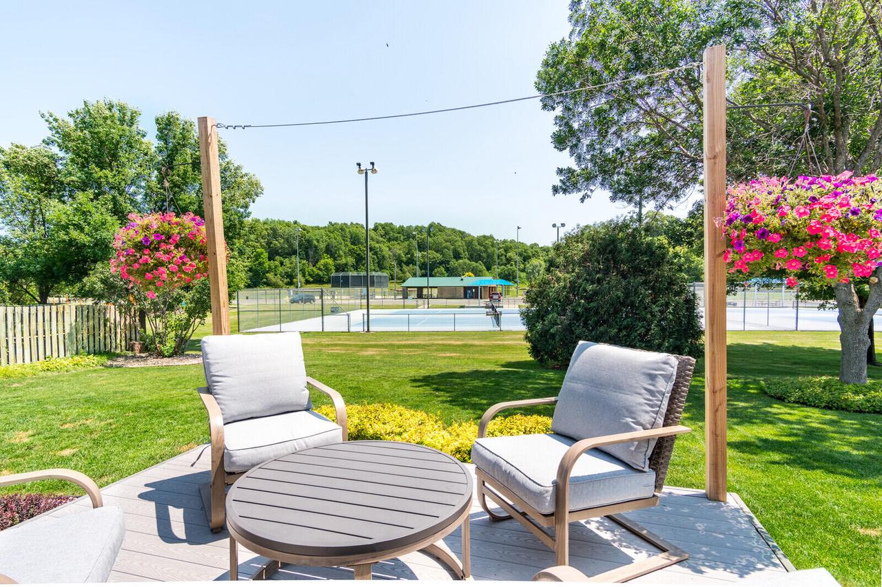 905 3rd AVENUE EAST East