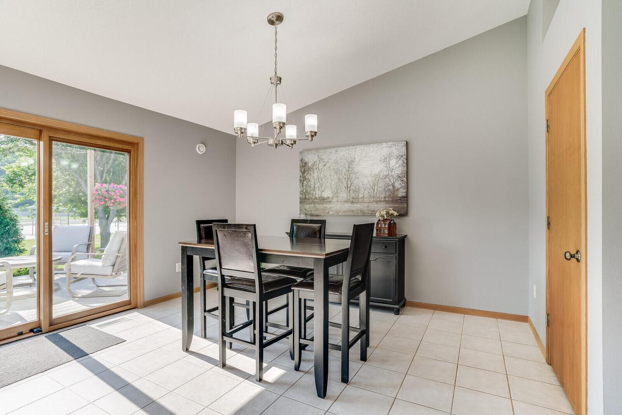 905 3rd AVENUE EAST East