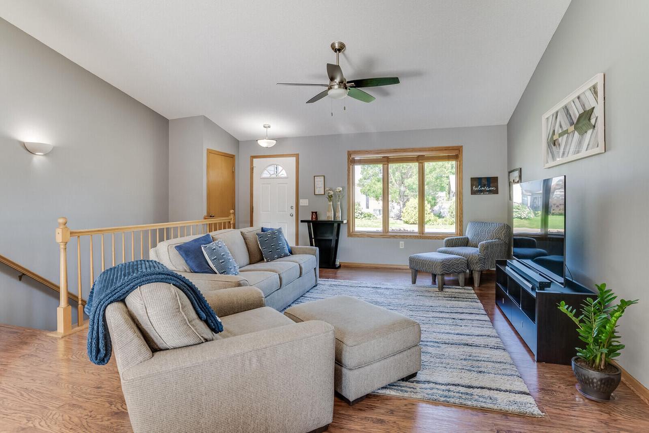 905 3rd AVENUE EAST East