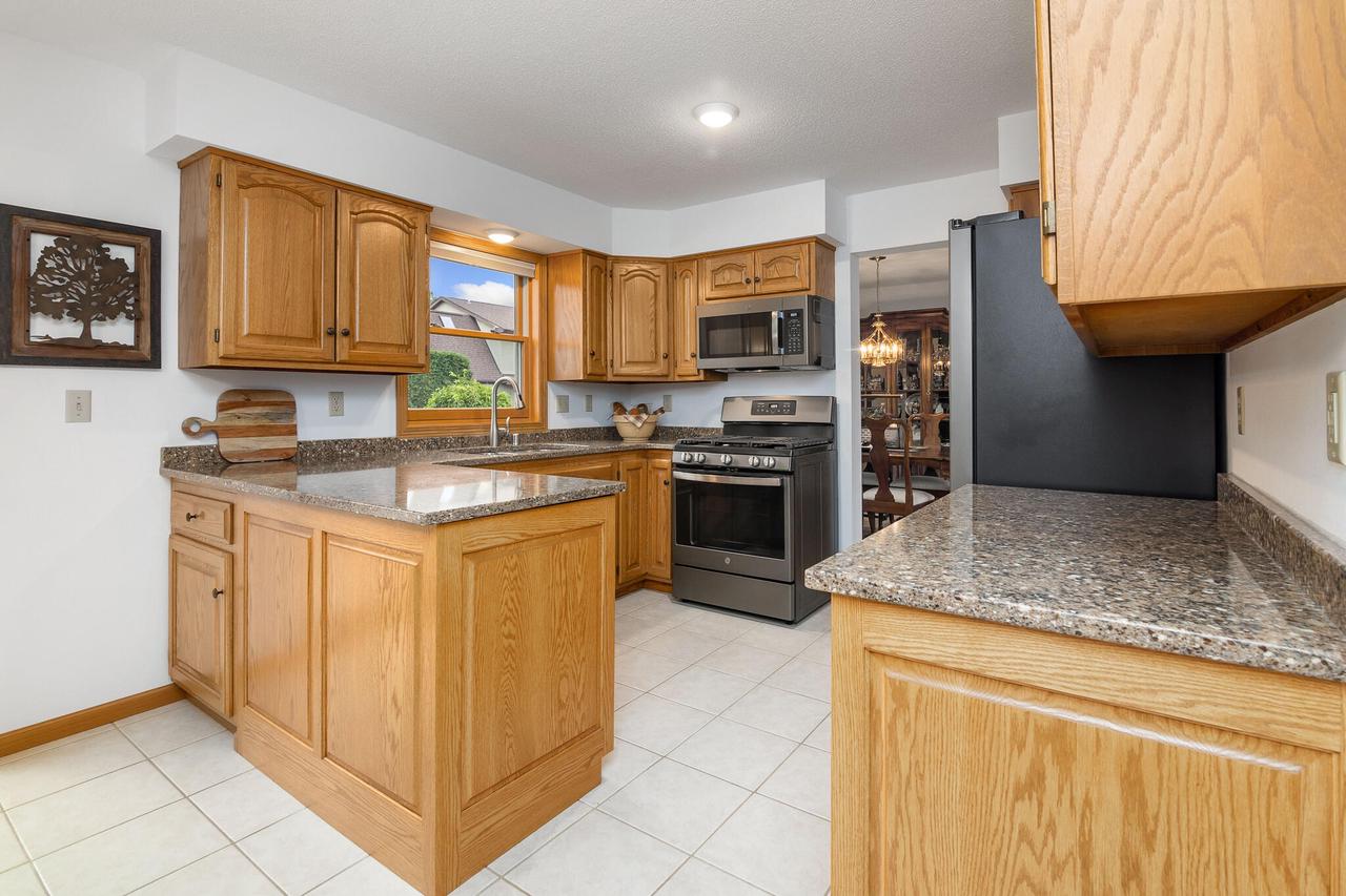 3305 Glendale AVENUE