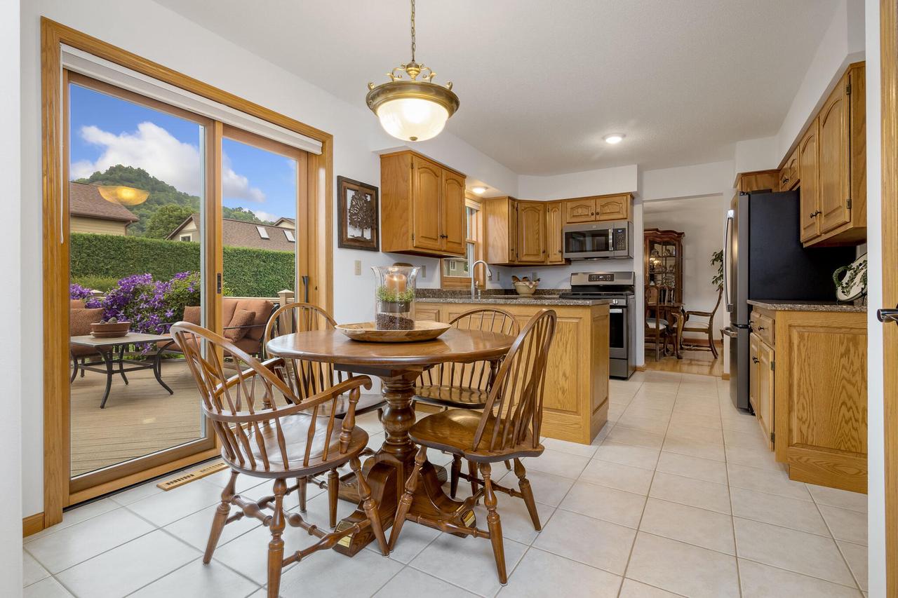 3305 Glendale AVENUE