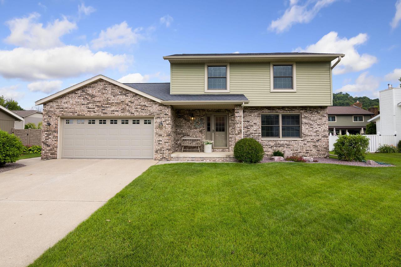 3305 Glendale AVENUE