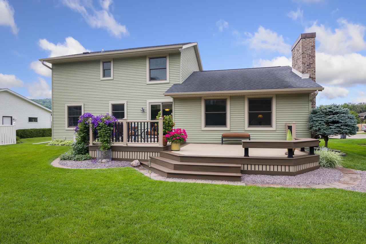 3305 Glendale AVENUE