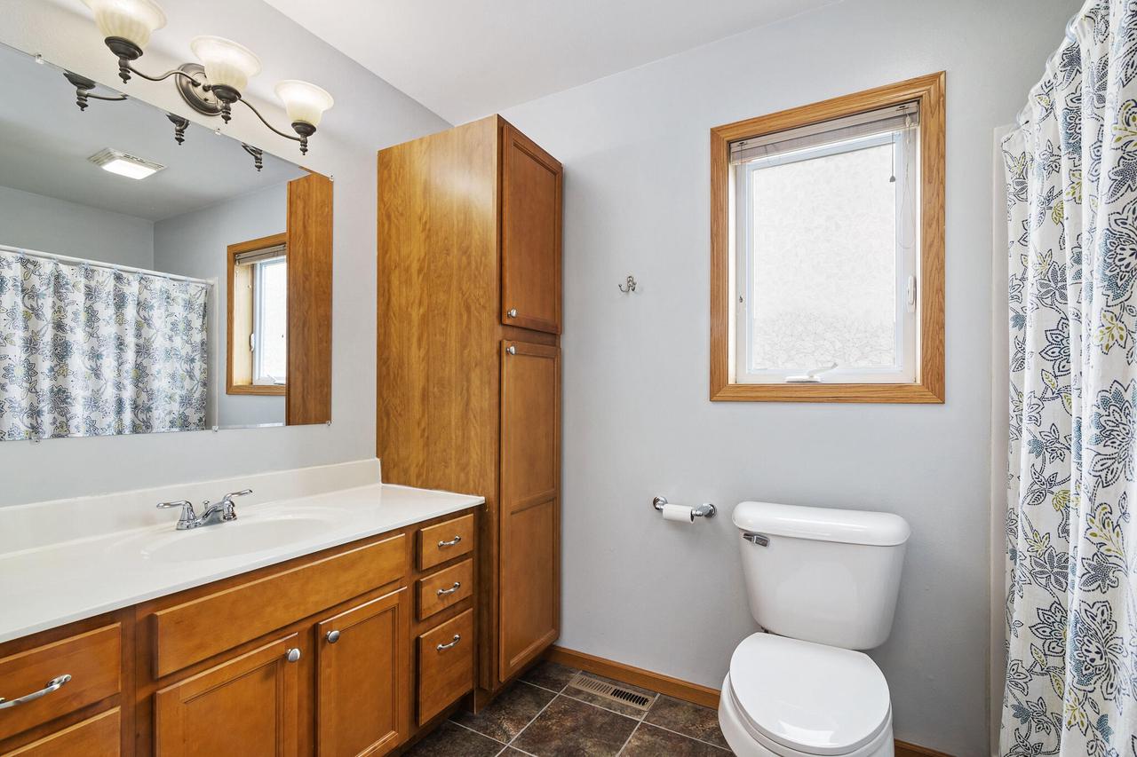 411 McHugh STREET EAST East