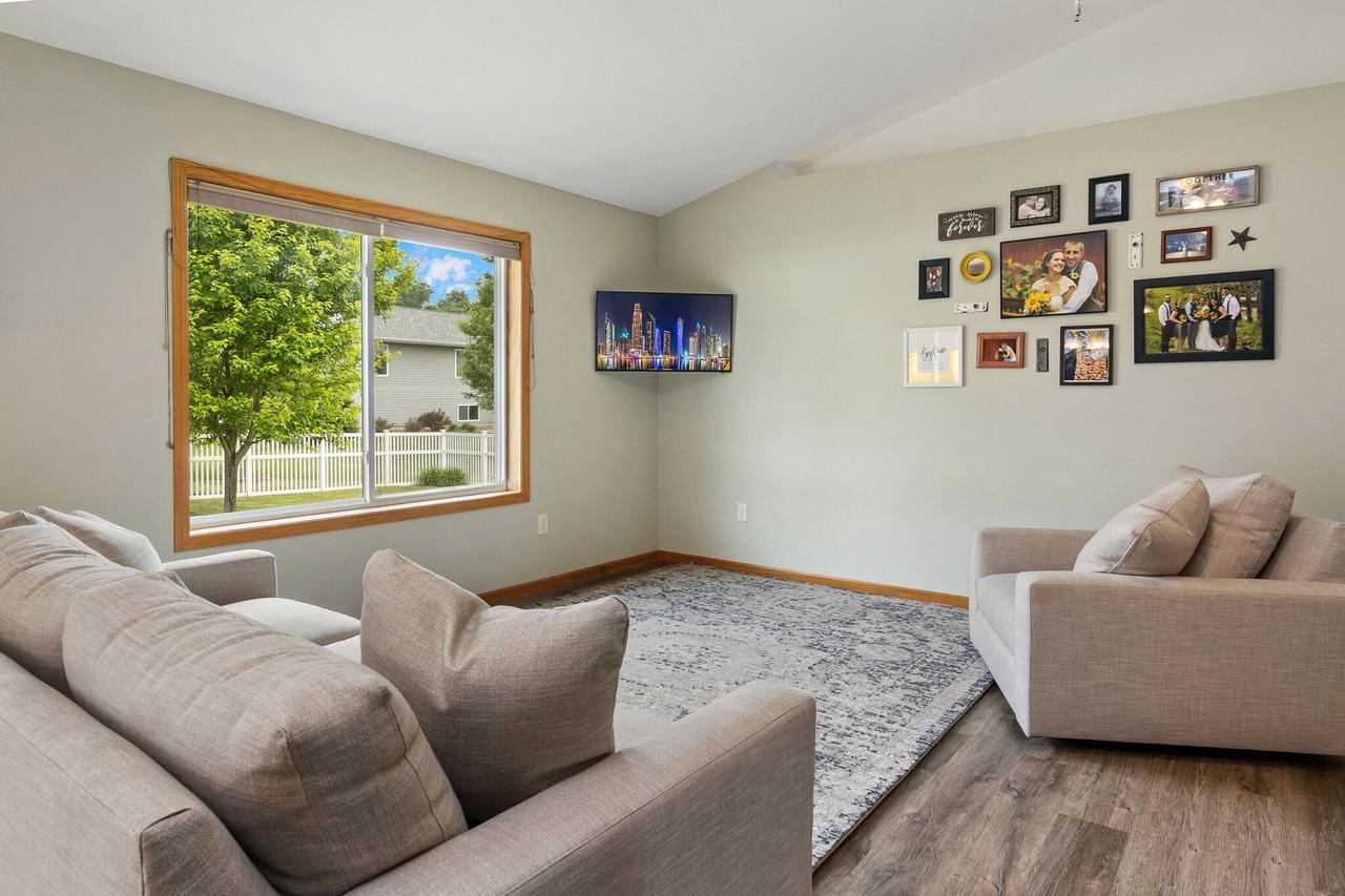 411 McHugh STREET EAST East