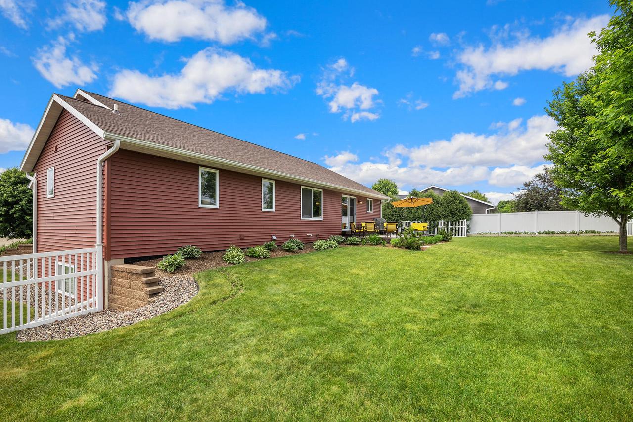 411 McHugh STREET EAST East