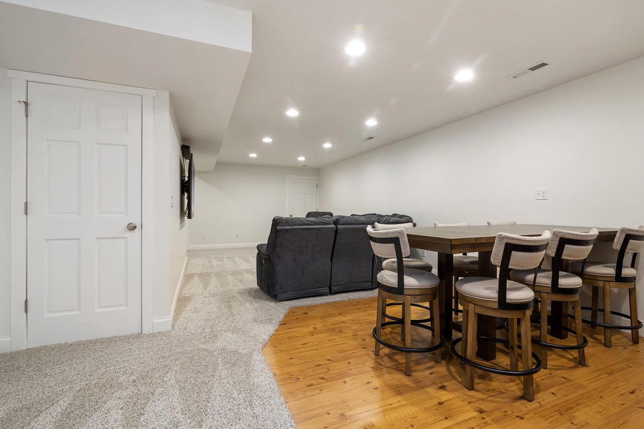 411 McHugh STREET EAST East