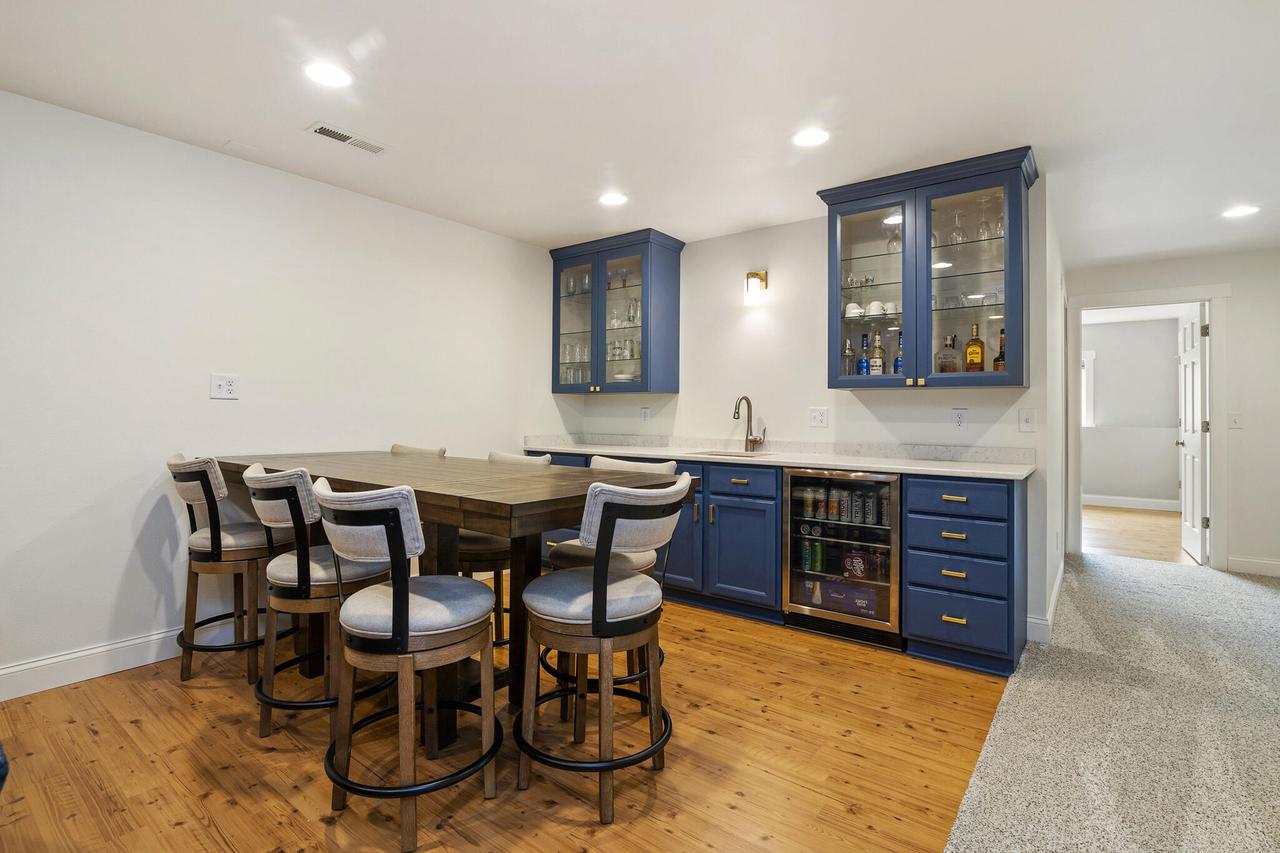 411 McHugh STREET EAST East