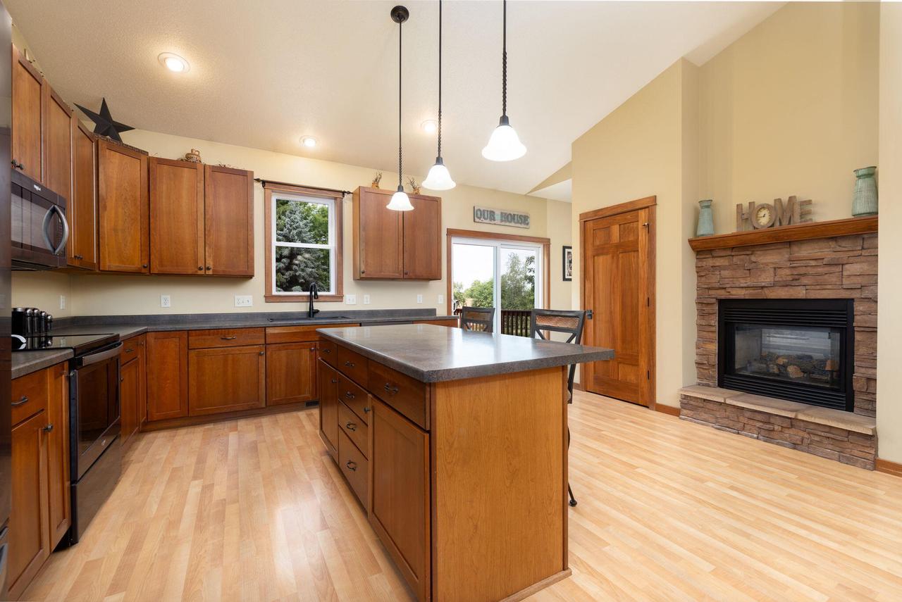 1520 Highland Meadows DRIVE