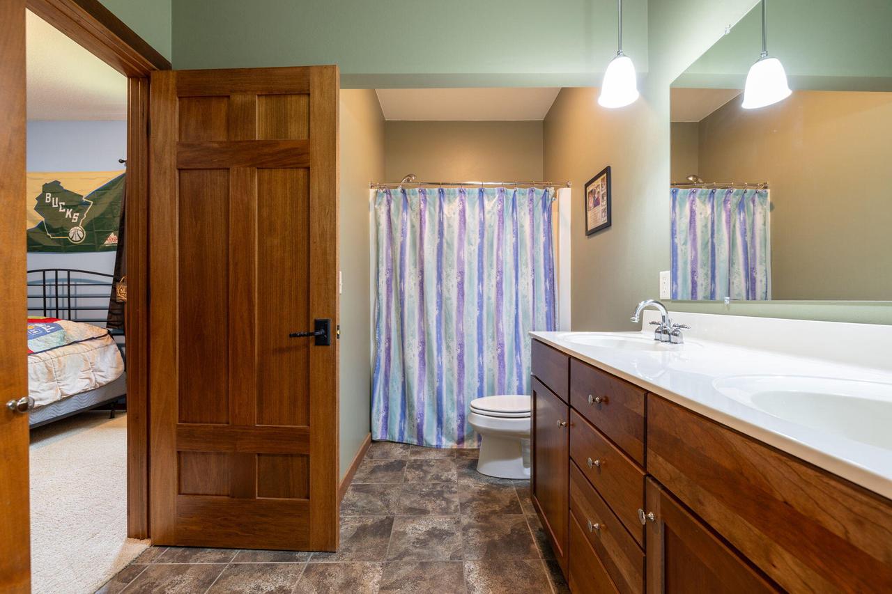 1520 Highland Meadows DRIVE