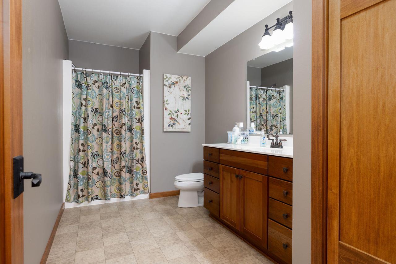 1520 Highland Meadows DRIVE