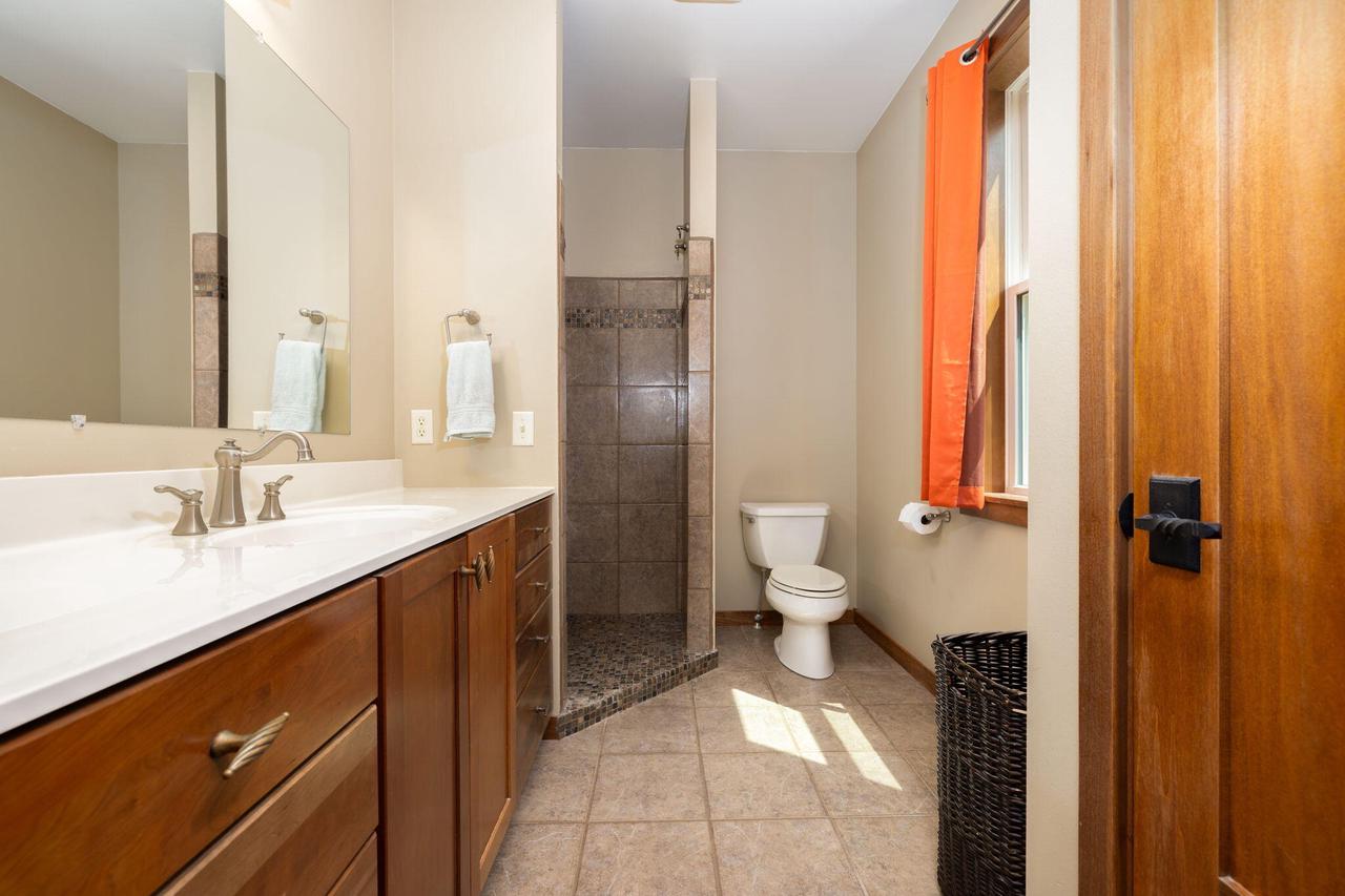 1520 Highland Meadows DRIVE