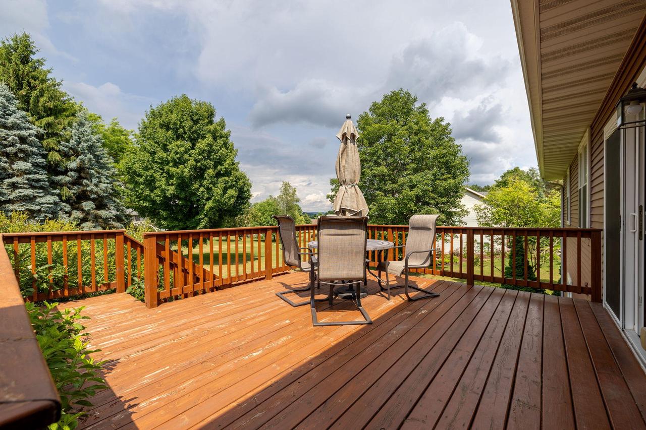 1520 Highland Meadows DRIVE