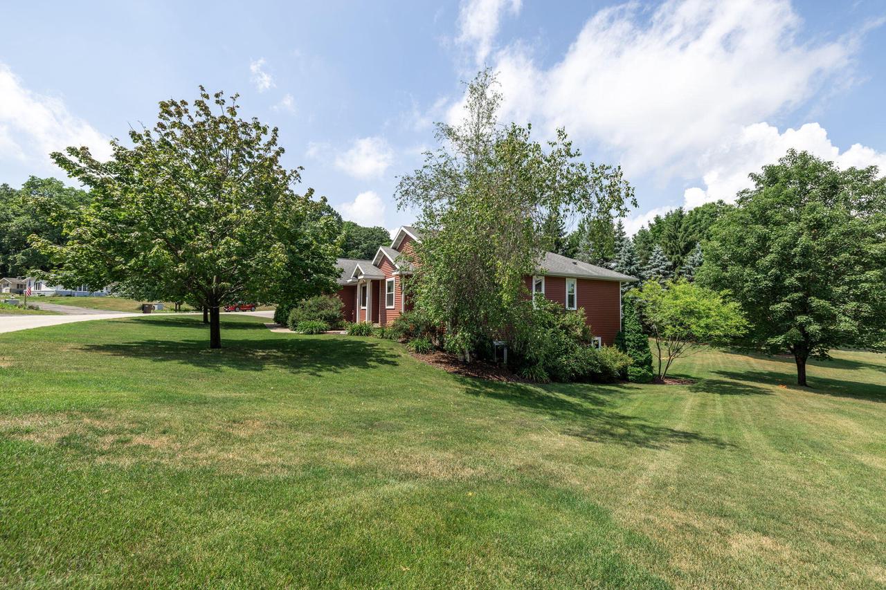 1520 Highland Meadows DRIVE