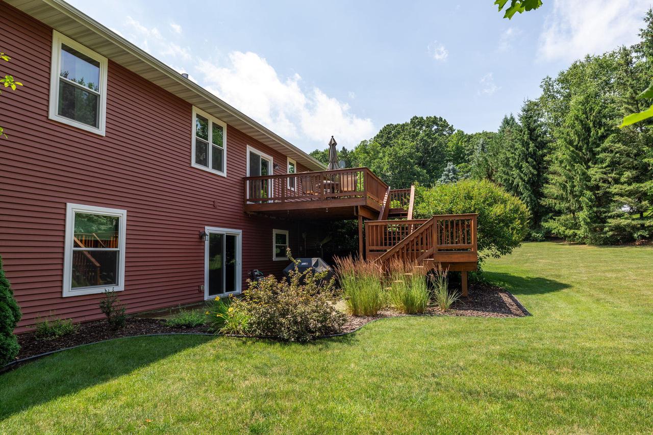 1520 Highland Meadows DRIVE