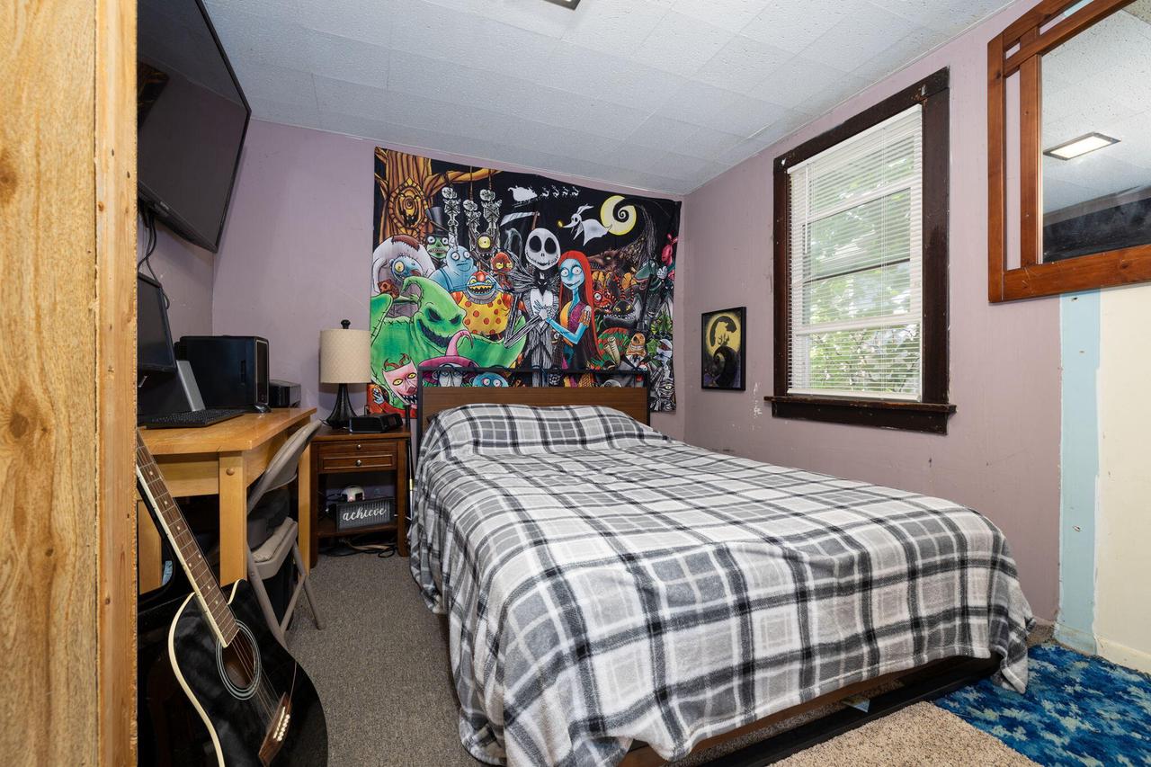 2516 East AVENUE SOUTH South