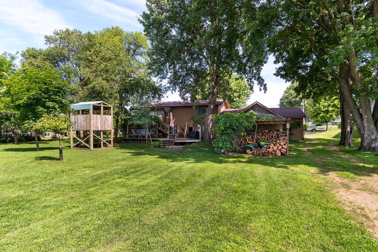 312 Gaarder ROAD EAST East