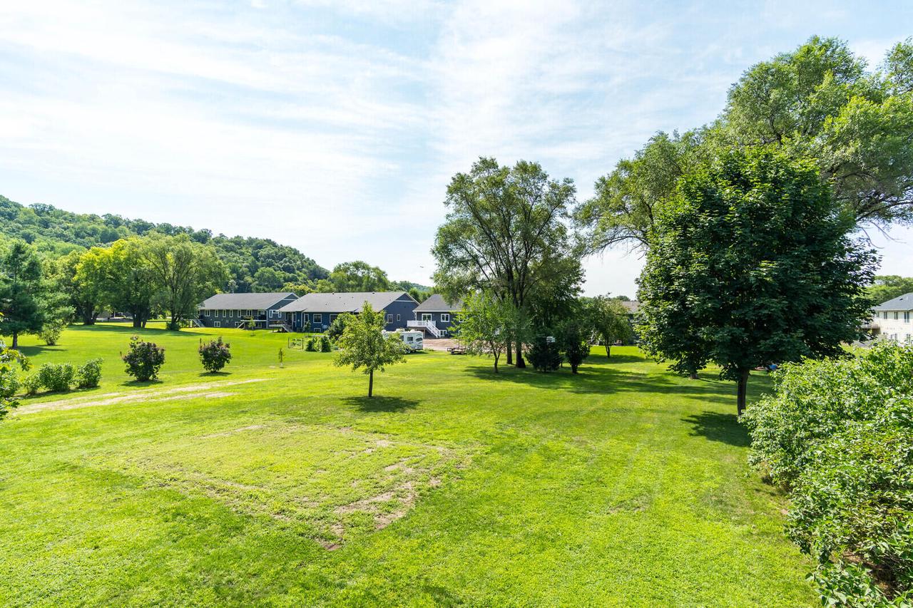 312 Gaarder ROAD EAST East