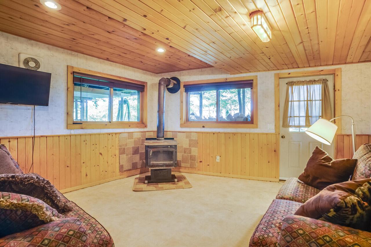 312 Gaarder ROAD EAST East