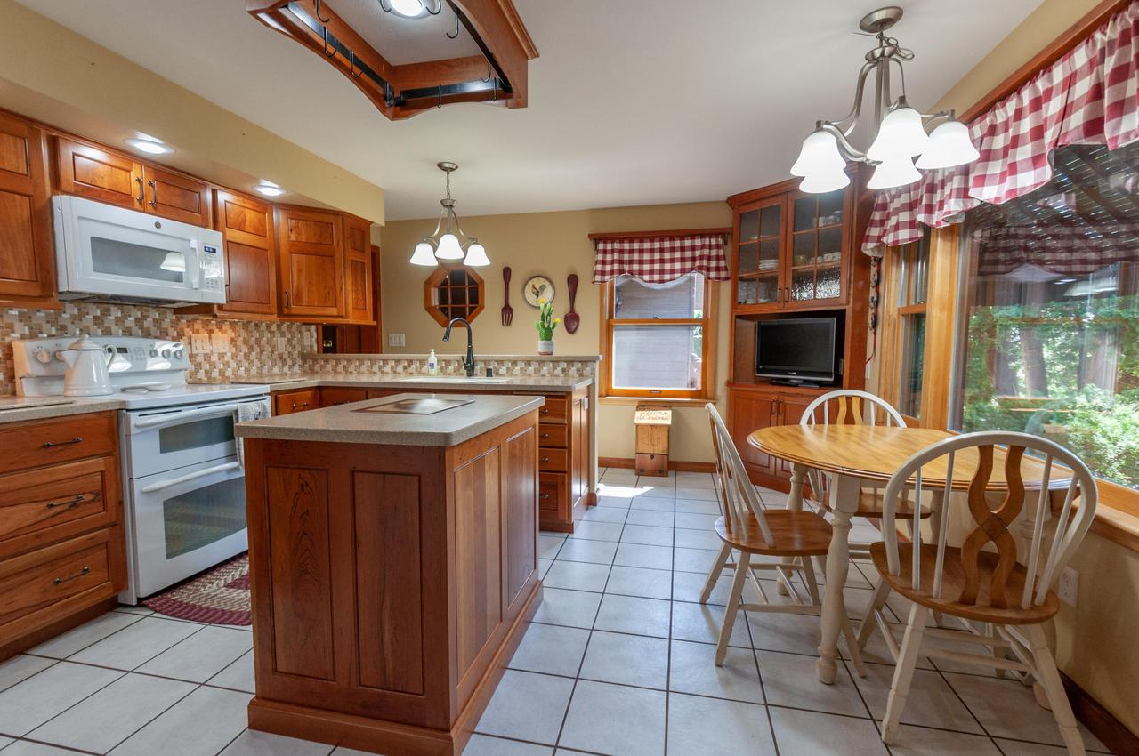 2301 Main STREET EAST East