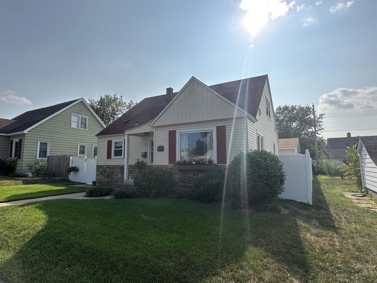 2006 15th STREET SOUTH South