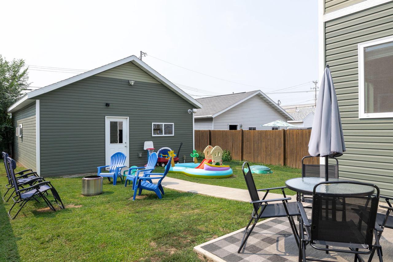 621 Caledonia STREET