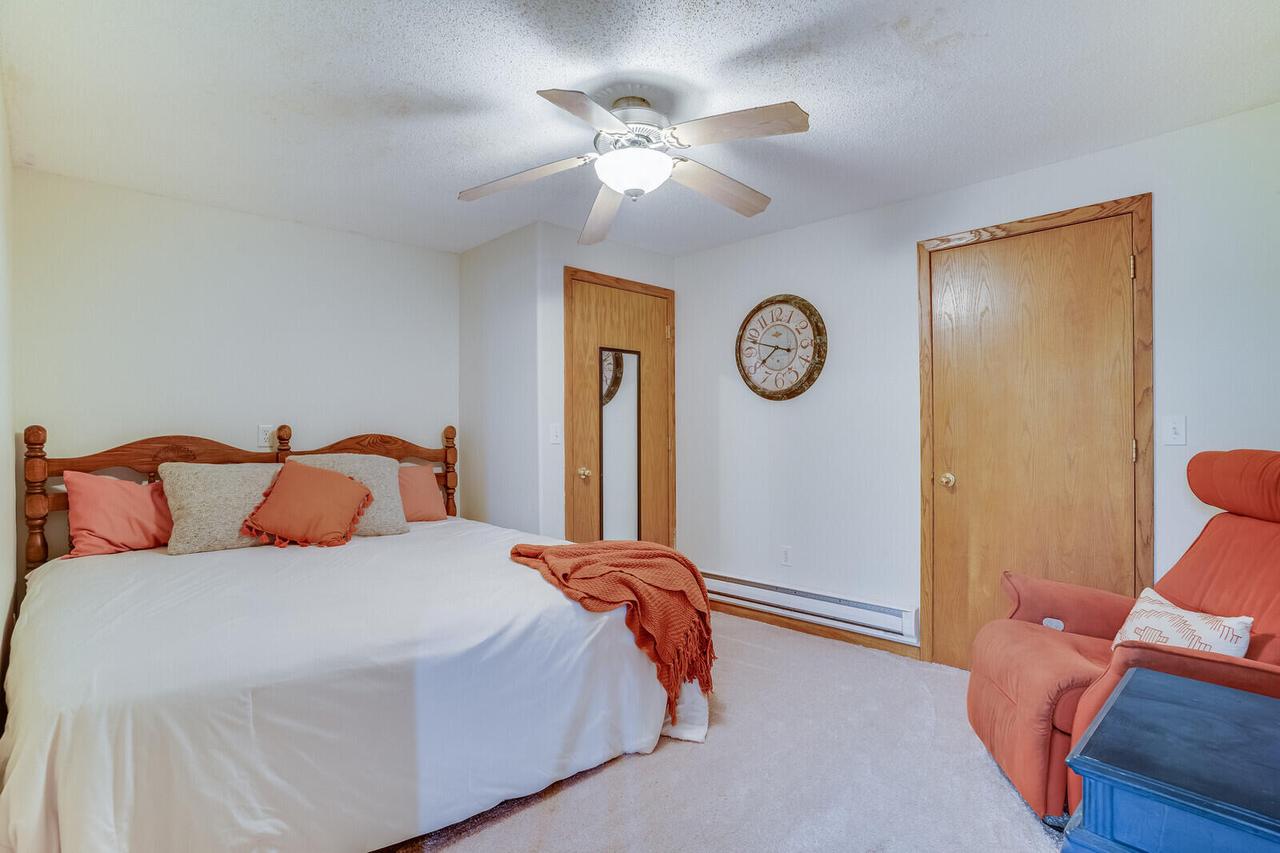 137 Vera LANE NORTH North