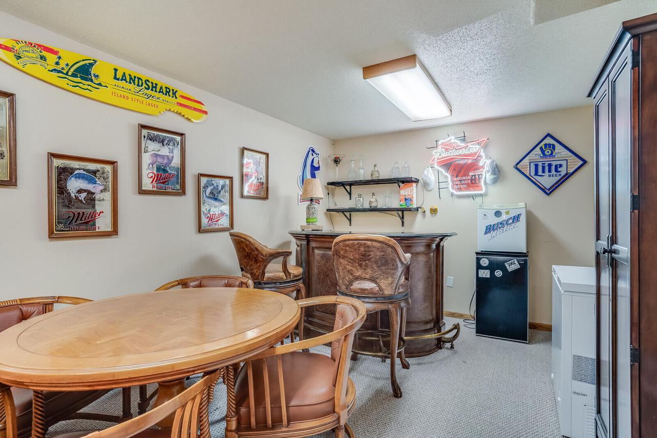 137 Vera LANE NORTH North