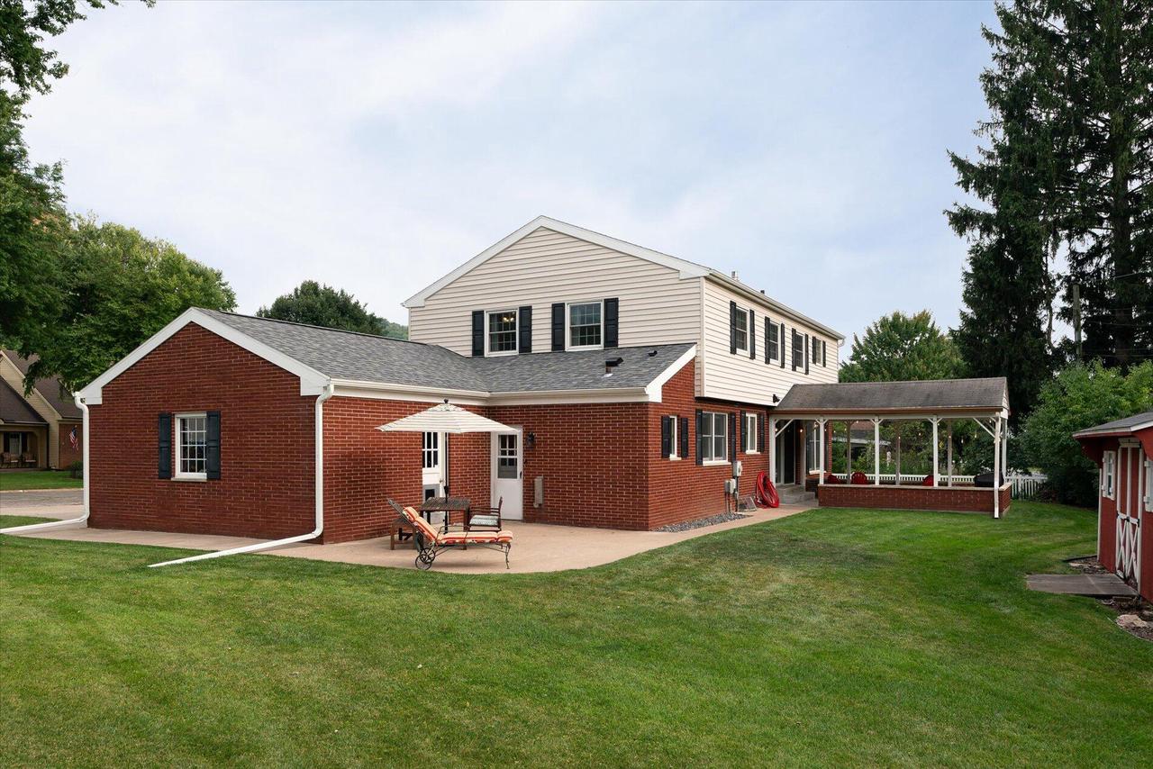 870 Janice COURT WEST West