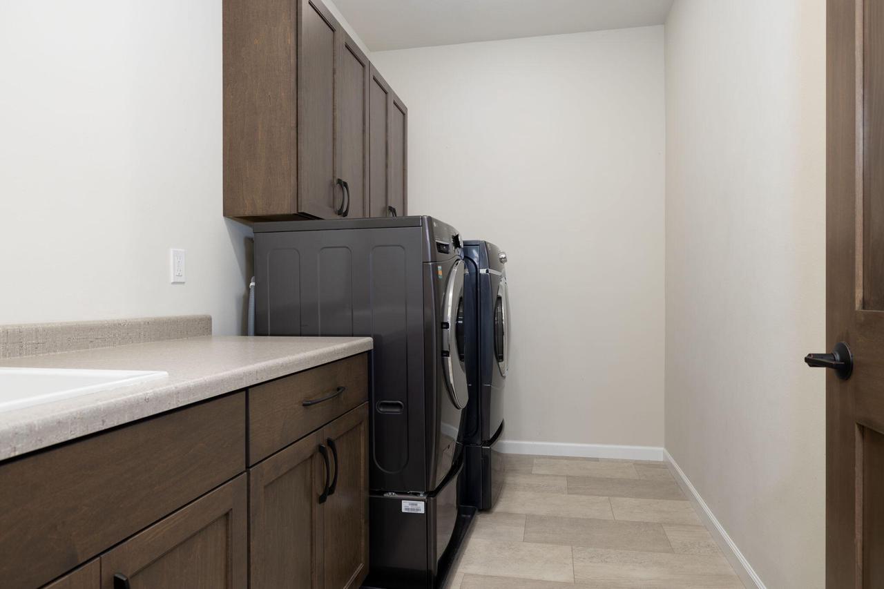 2962 Christenson LANE