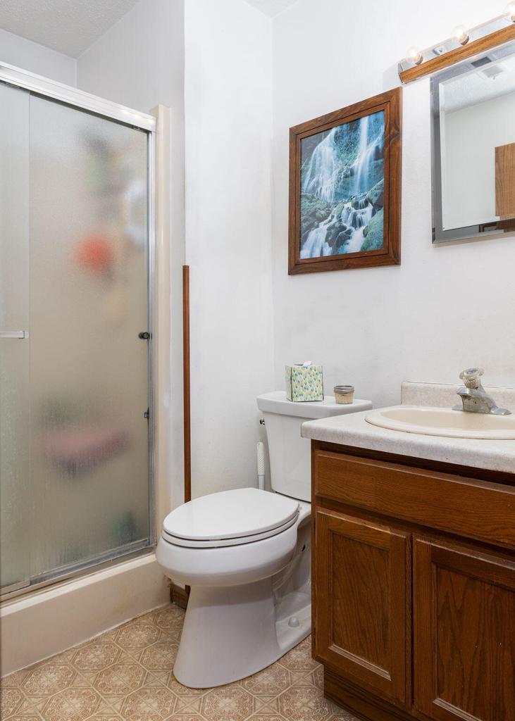 1343 Lauderdale PLACE