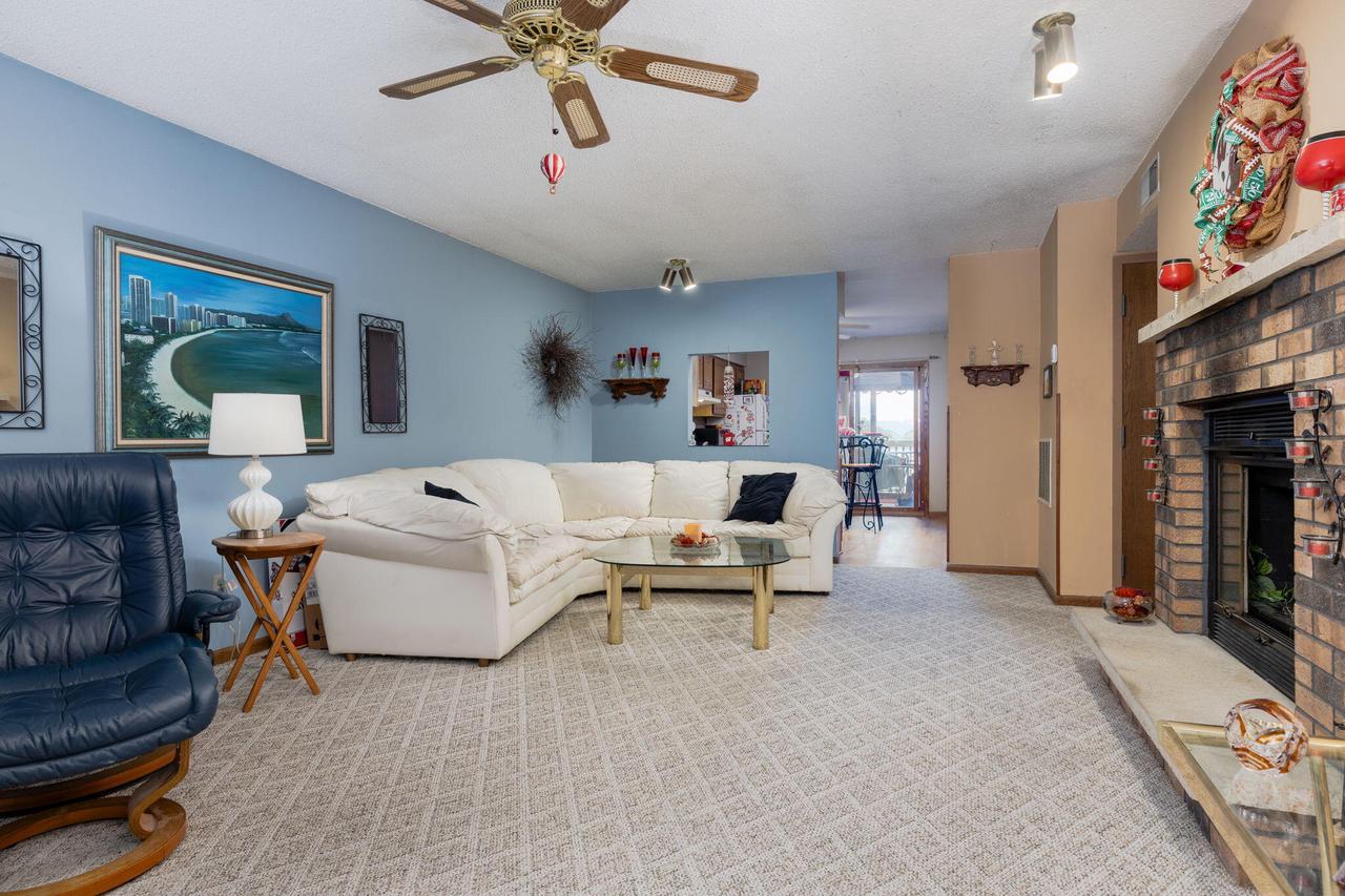 1343 Lauderdale PLACE