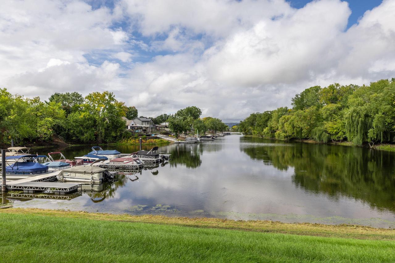 1343 Lauderdale PLACE