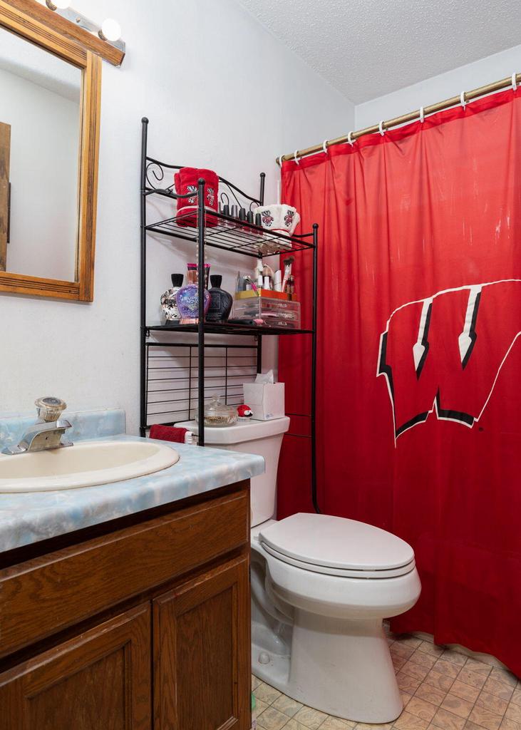 1343 Lauderdale PLACE