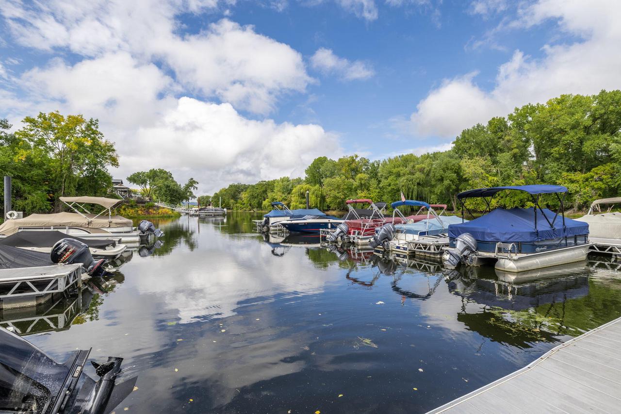 1343 Lauderdale PLACE