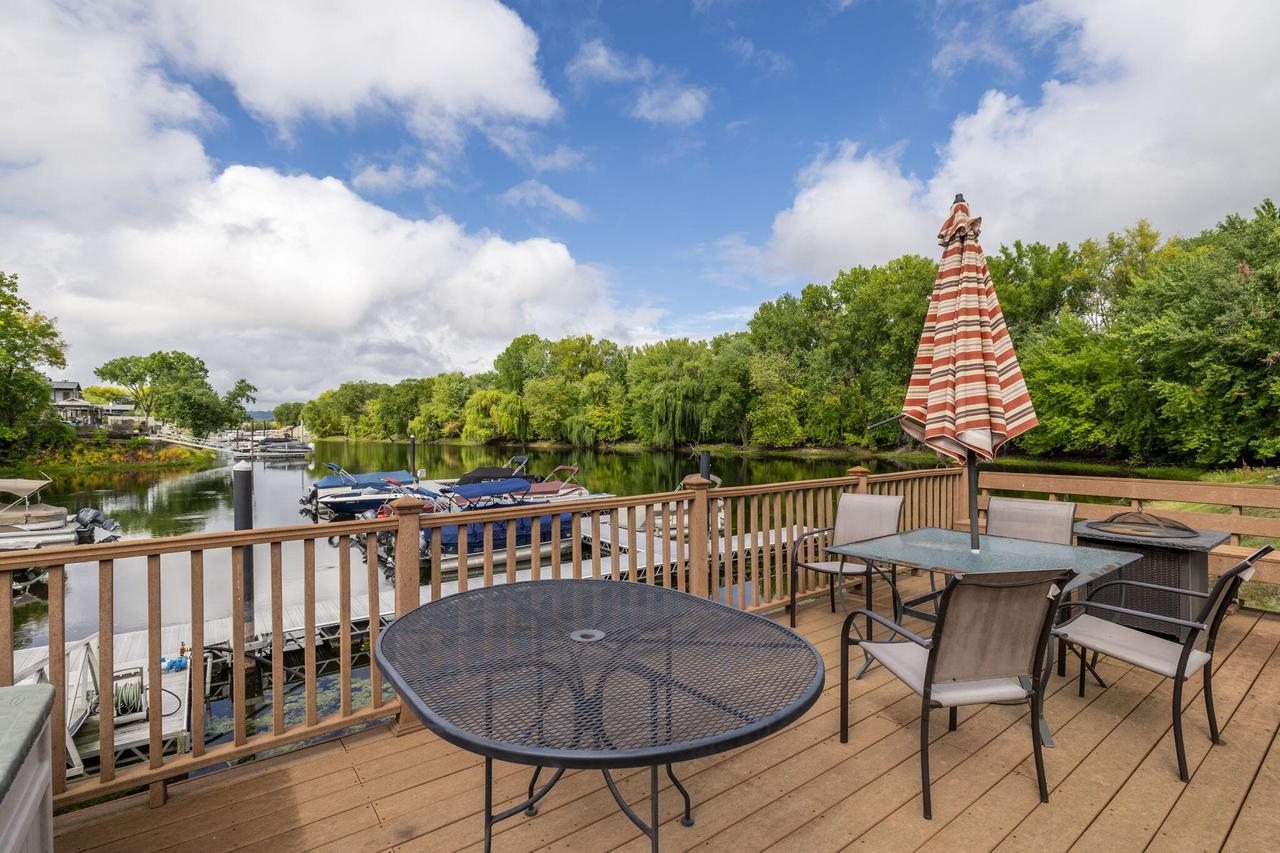 1343 Lauderdale PLACE