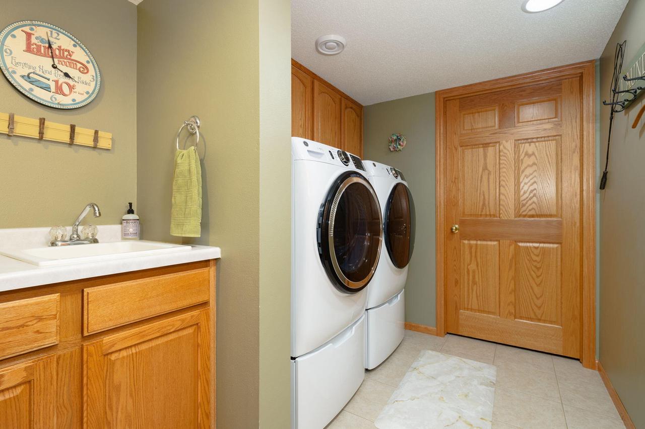 1618 Pine Ridge DRIVE